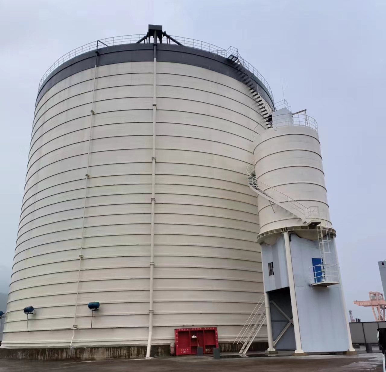 调楼镇10万吨水泥钢板库